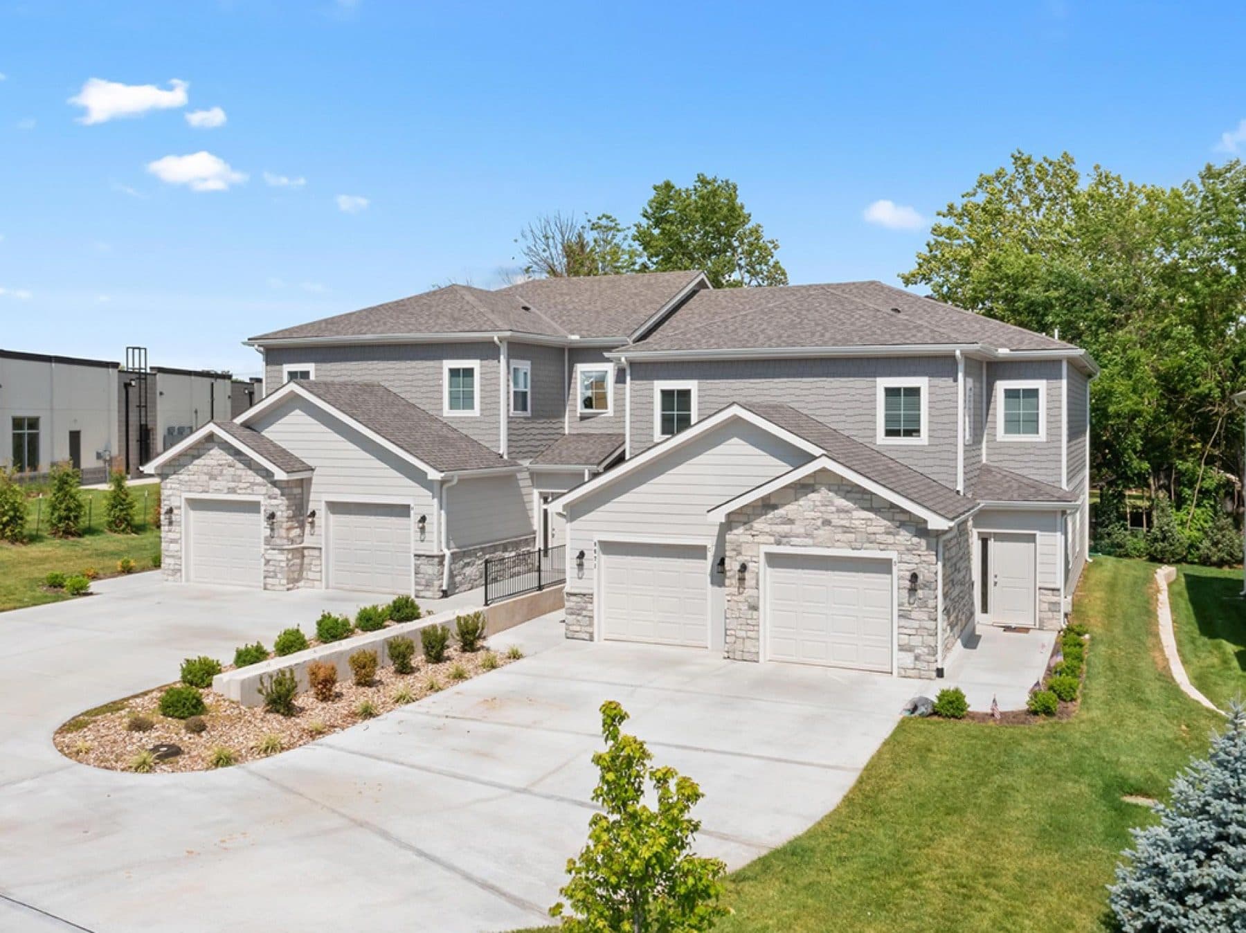 Golden Lane Residential, De Soto · duplex front