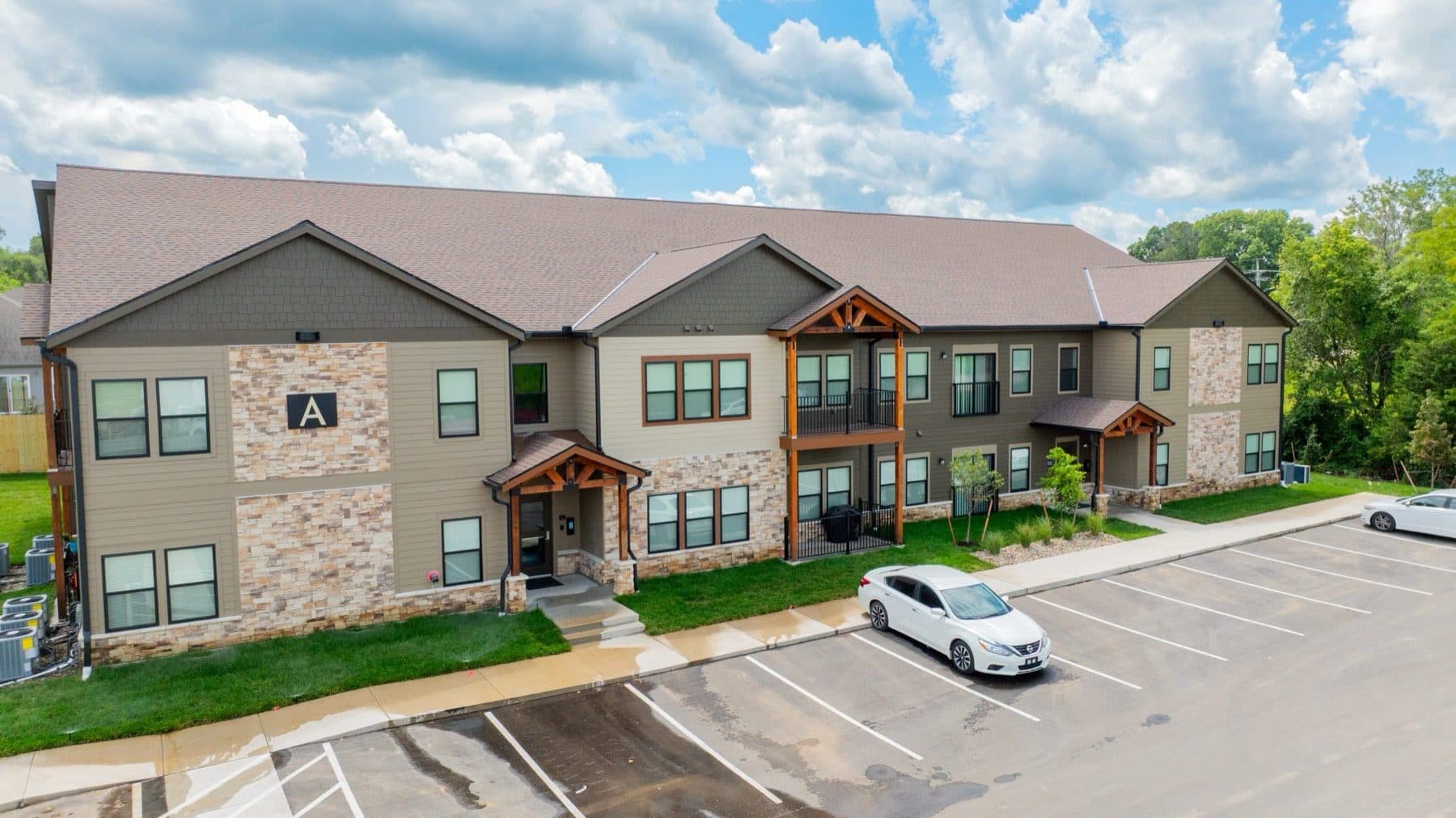 The Residences at Lexington, De Soto · building front